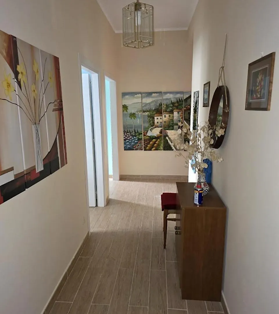 Mare Fuori Follonica Apartment 0*,